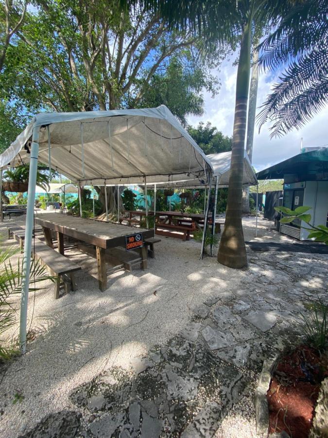 Hoosville Hostel Florida City Eksteriør bilde